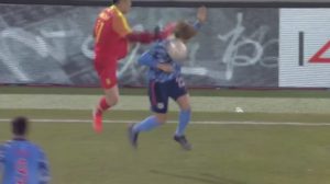 ジャンジーポンのプロフと危険タックル動画がひどい 森久保監督はなぜ笑う 中国サッカー New Journal ジャンジーポンのプロフと危険タックル動画がひどい 森久保監督はなぜ笑う 中国サッカー New Journal