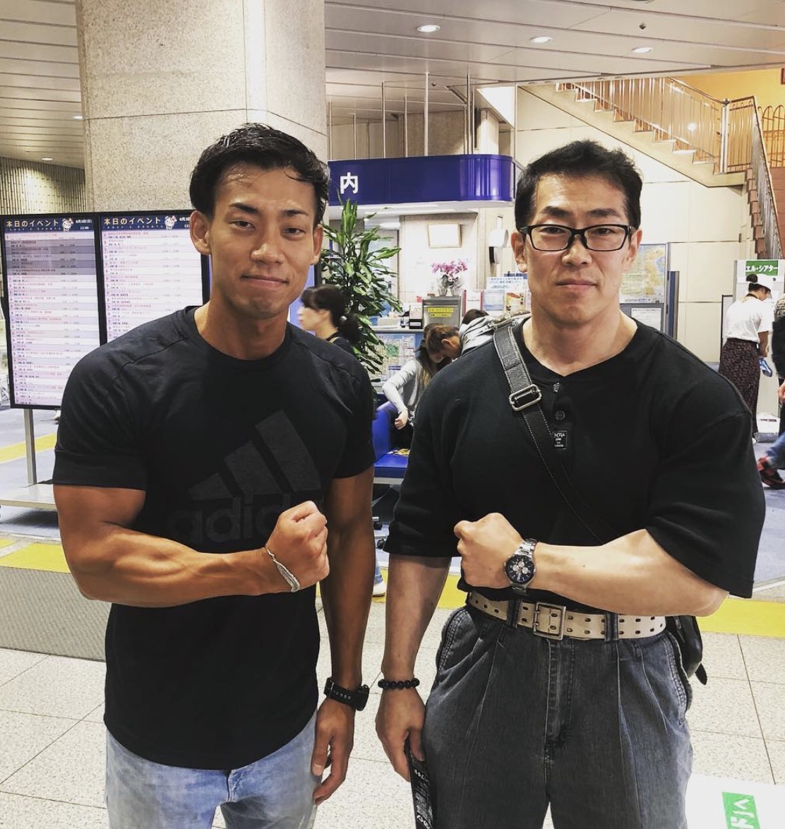 駒場孝 ミルクボーイ のジムと日焼けサロンの場所 ボディビルの筋肉が凄い New Journal